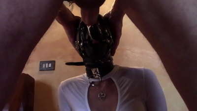 Laura hauv heels, qauv xaiv, video 2021, sib sib zog nqus caj pas nrog ntau lub nplhaib